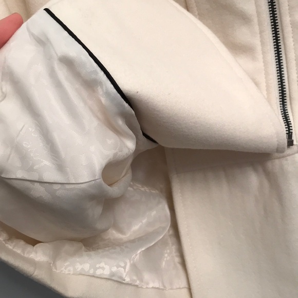 Express Women’s Peacoat - Picture 8 of 8